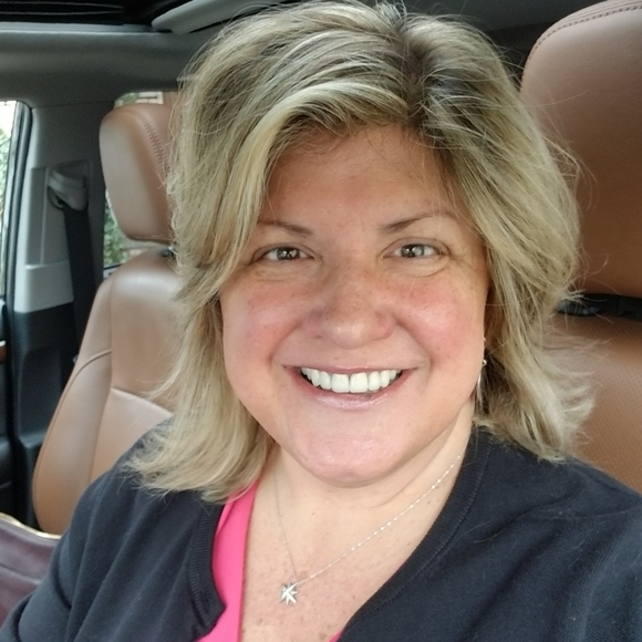 Meet your Posher, Darla - Picture 1 of 10